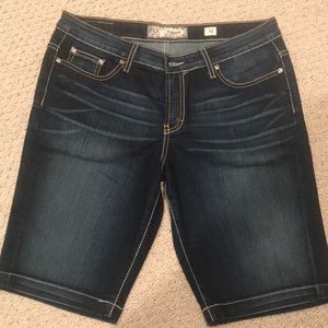 BKE Bermuda shorts “Payton” style